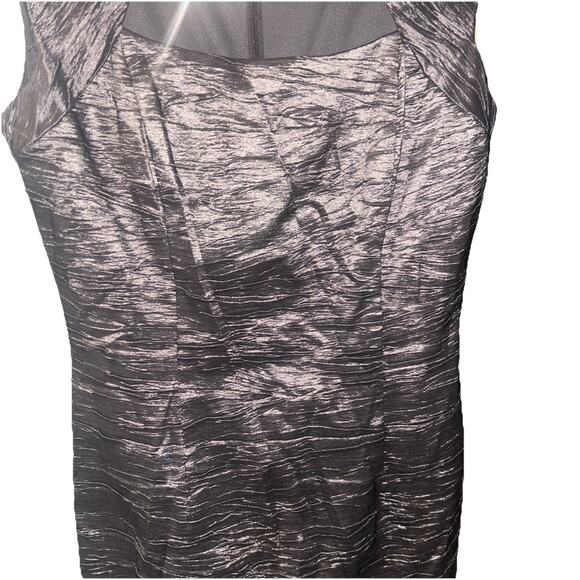 ELIZA J Glamorous Metallic Gray Beaded Neckline Bodice Sheath Dress Size 8 C10 - Picture 3 of 6